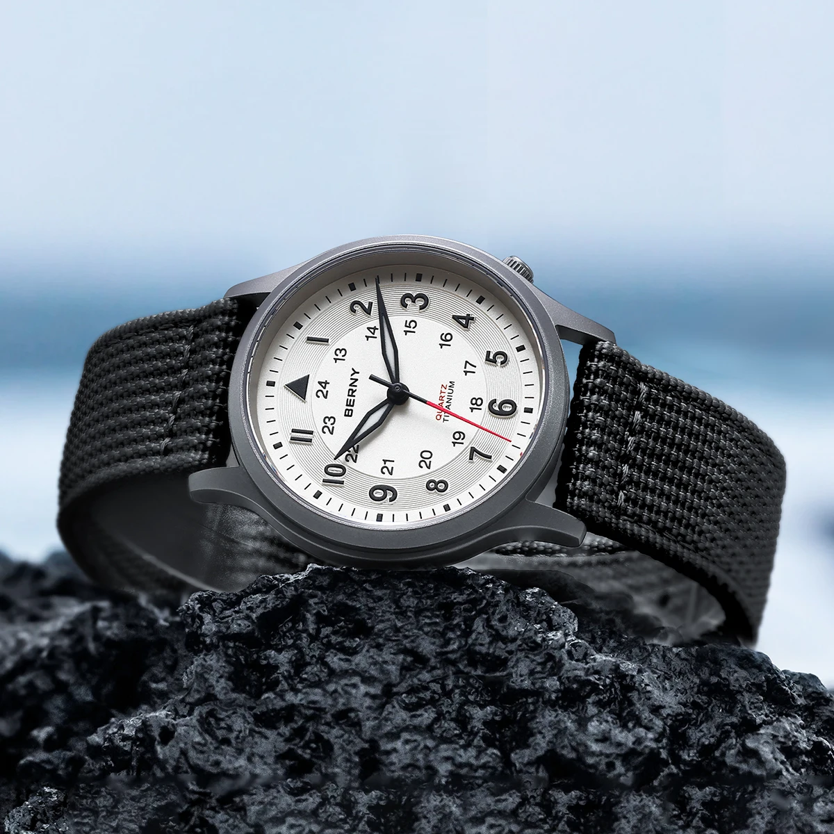 BERNY Titanium Watches for Men - огляд і ціна Outdoor Sport Field