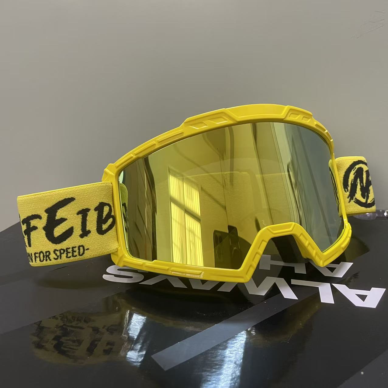New Men's Motorcycle Goggles,  - огляд і ціна Equestrian Helmet